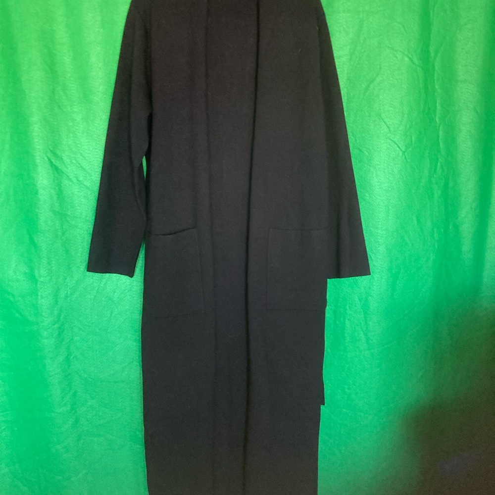 Babaton Black Trench Sweater Full-Length Streamlined Design